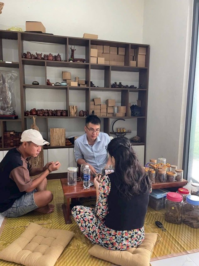 Từ kỹ sư cơ khí đến người làm trầm hương xứ Quảng: Hành trình của Ngô Tấn Quyền