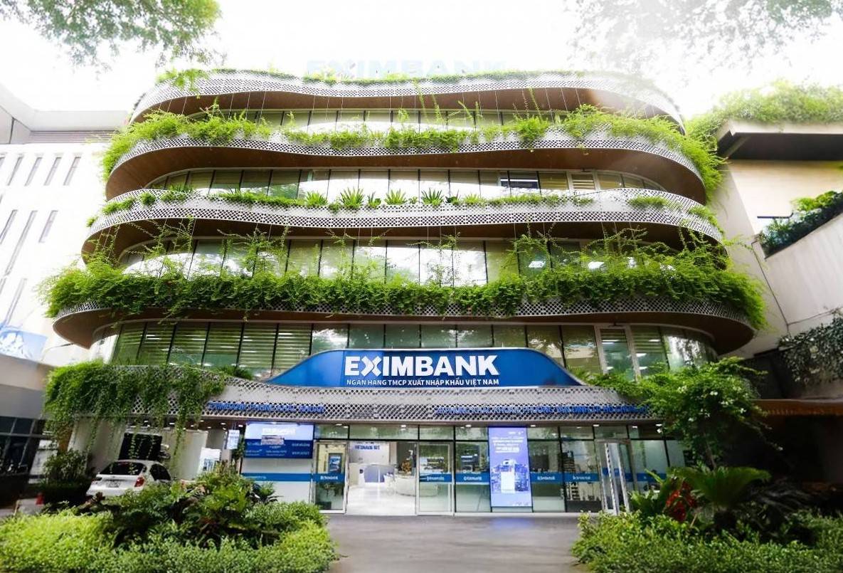 Nóng: Chủ tịch và 3 thành viên HĐQT của Eximbank đồng loạt nộp đơn từ nhiệm