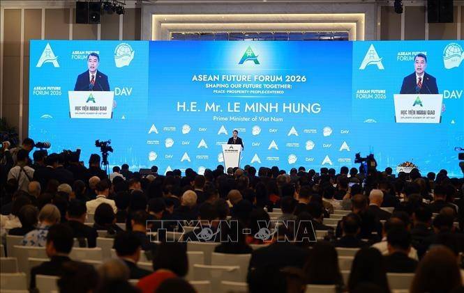 Thủ tướng Lê Minh Hưng khẳng định một ASEAN thành công không chỉ được đo bằng quy mô GDP mà còn bằng những cơ hội tạo ra cho thế hệ trẻ, vai trò dành cho phụ nữ, sự bảo vệ đối với các nhóm dễ bị tổn thương và khả năng để mỗi người dân cảm nhận ASEAN thực sự là cộng đồng của mình.