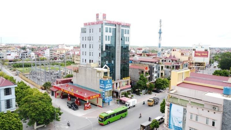 Công ty TNHH vận tải thủy bộ Hải Hà với số tiền nợ thuế là 2.246,1 tỷ đồng (chiếm hơn 70% tổng số nợ thuế của cả 172 người nộp thuế được công khai)