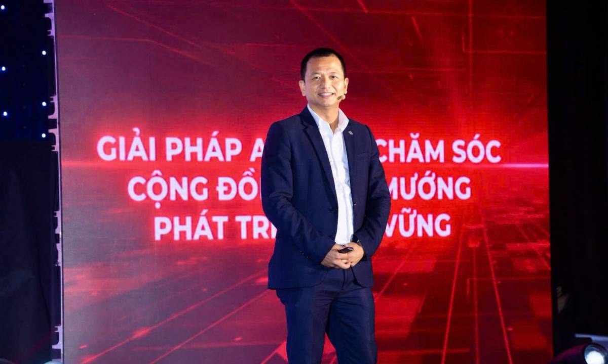 Ông Phùng Bá Khang, Phó Tổng Giám đốc Khối Khách hàng, Tiếp thị và Sản phẩm Prudential Việt Nam