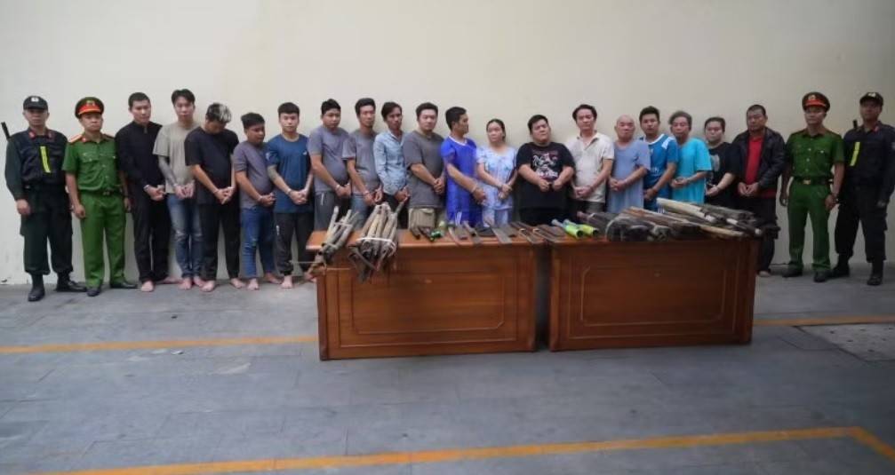 Triệt phá Chành Cua 46, khởi tố 17 đối tượng núp bóng doanh nghiệp chiếm đoạt 40 tỷ