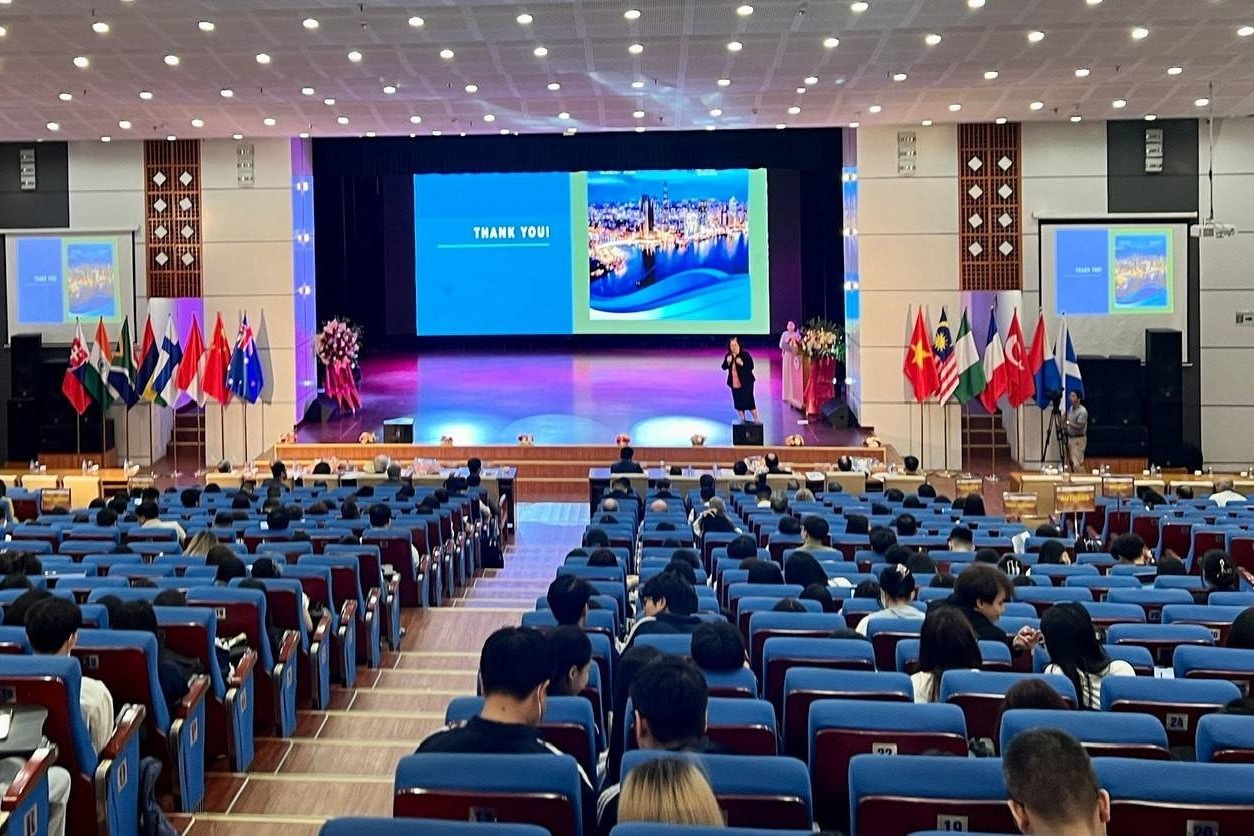 Từ 24/7: Siết chặt quản lý, phân cấp rõ thẩm quyền tổ chức hội nghị, hội thảo quốc tế