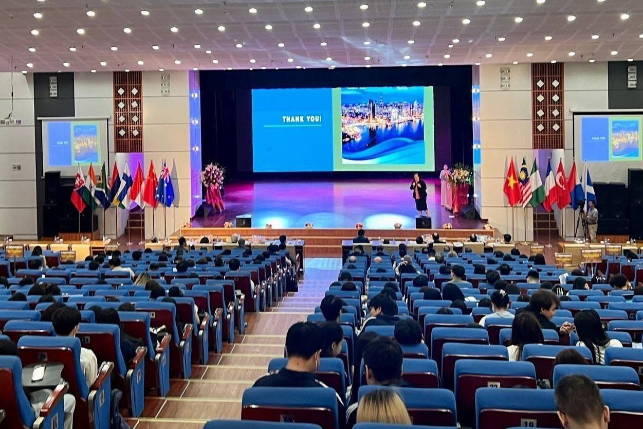 Từ 24/7: Siết chặt quản lý, phân cấp rõ thẩm quyền tổ chức hội nghị, hội thảo quốc tế