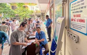 Bộ Công an đề xuất cấp giấy phép lái xe điện tử, giảm một nửa thời gian làm thủ tục