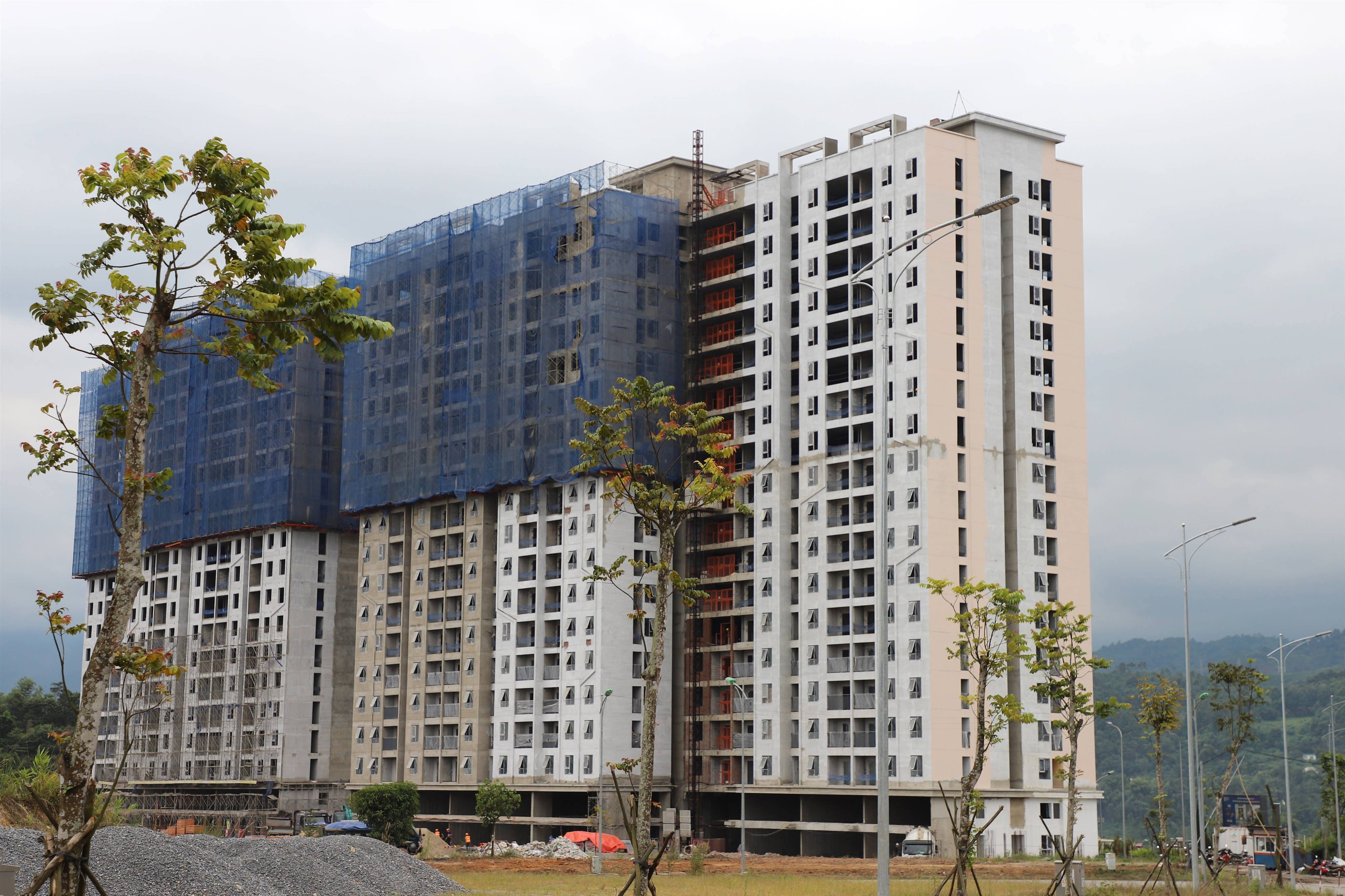 Đến nay, toàn tỉnh có 35 dự án phát triển nhà ở và bất động sản đang triển khai, gồm 30 dự án nhà ở thương mại và 7 dự án nhà ở xã hội