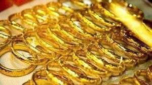 Vàng giảm sâu chưa từng có: Cảnh báo rủi ro từ tâm lý "đu đỉnh"