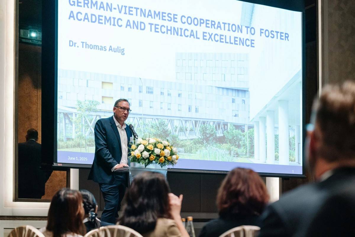 Doanh nghiệp cần làm gì để giữ chân nhân tài trong thời đại AI và cạnh tranh nhân lực