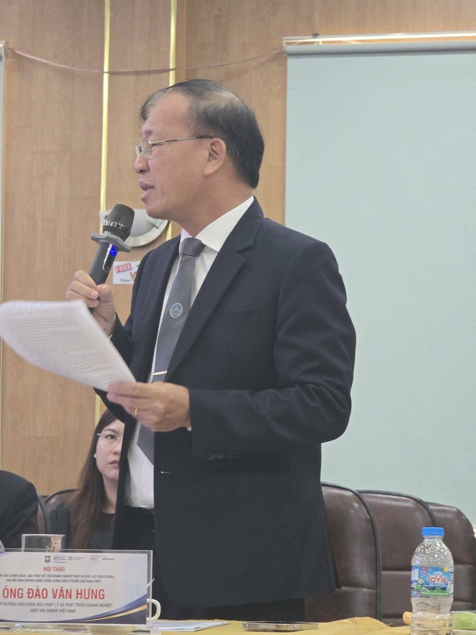 Tham vấn chính sách hỗ trợ doanh nghiệp nhỏ và vừa, hộ kinh doanh trong giai đoạn mới