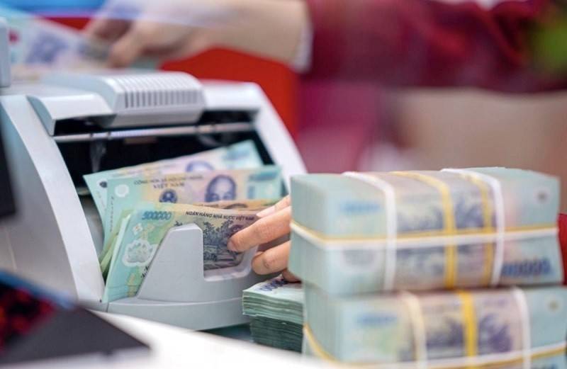 Lãi suất ngân hàng ngày 27/8/2026: Mặt bằng tiền gửi tiếp tục phân hóa