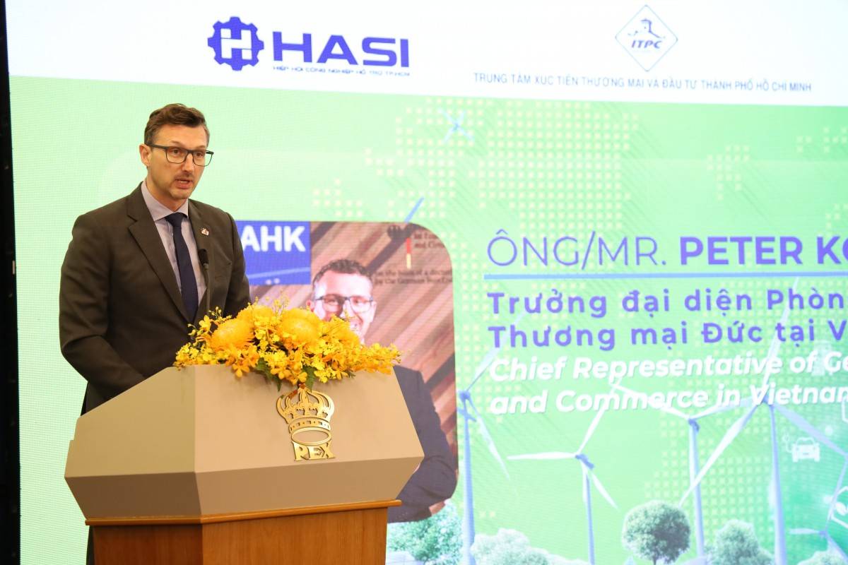 ông Peter Kompalla, Trưởng Đại diện AHK Việt Nam