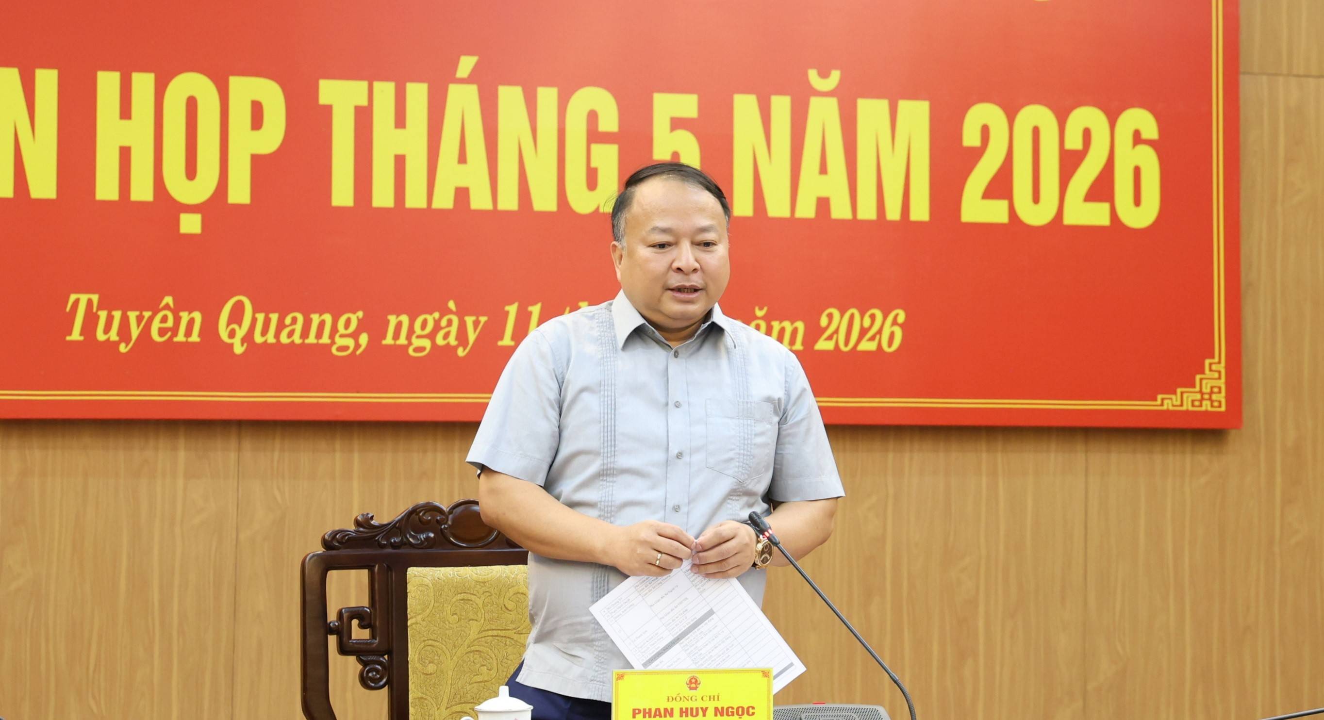 Phát biểu khai mạc phiên họp, Chủ tịch UBND tỉnh Tuyên Quang Phan Huy Ngọc 