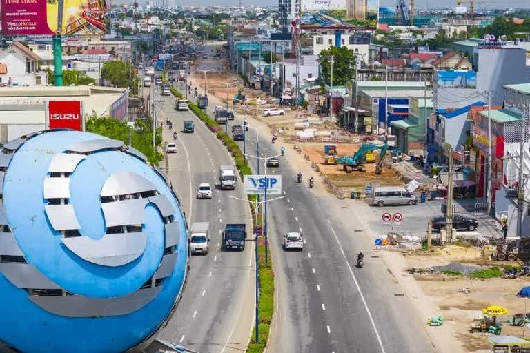 Quốc lộ 13 tăng tốc mở rộng lên 8 làn xe, cửa ngõ Đông Bắc TP.HCM kỳ vọng giảm ùn tắc