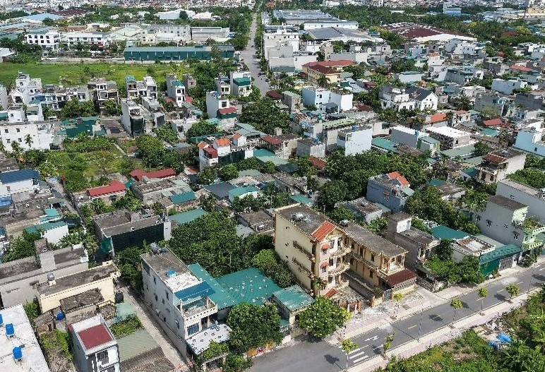 Thi công nối dài tuyến đường Trần Phú, phường Trần Hưng Đạo, tỉnh Hưng Yên