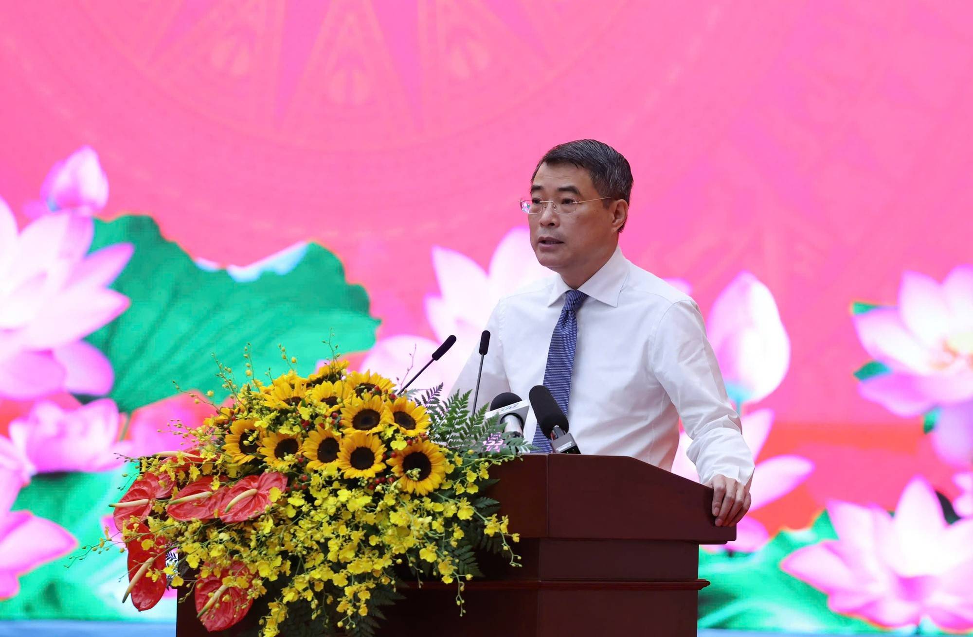 Thủ tướng Lê Minh Hưng: Chống lãng phí, bảo đảm từng đồng ngân sách tạo động lực tăng trưởng