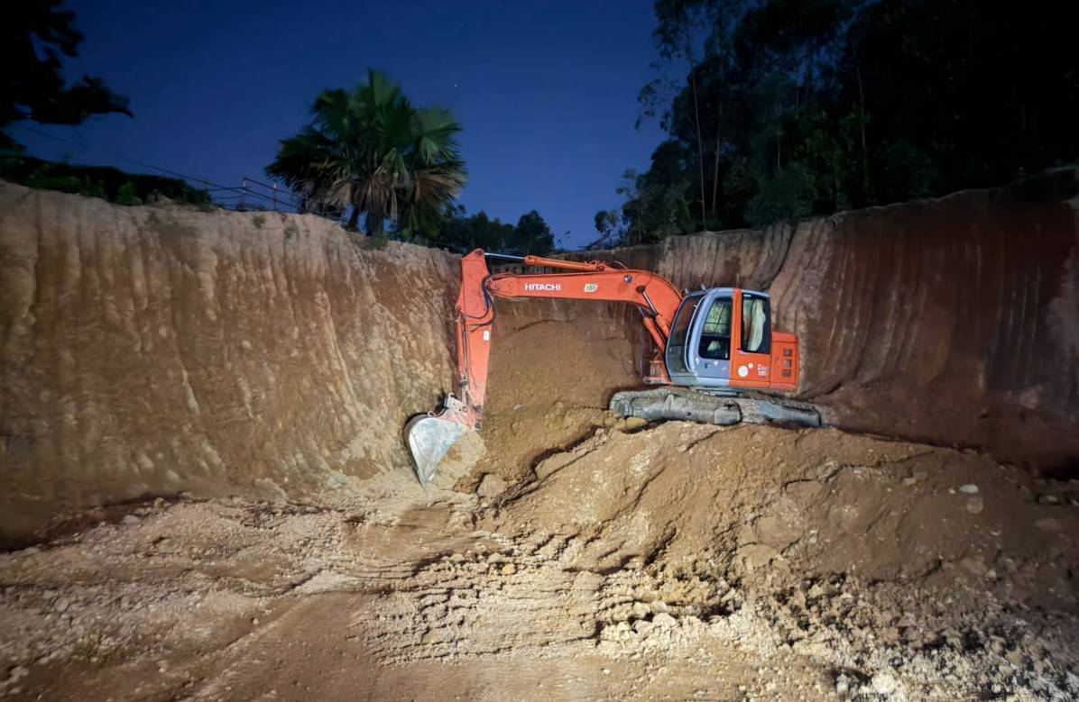Phú Thọ xử lý hàng loạt vụ khai thác đất trái phép, phạt hơn 403 triệu đồng