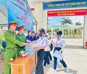 Tiếp sức mùa thi 2026: Tuổi trẻ Cà Mau hỗ trợ gần 20.000 thí sinh vượt vũ môn