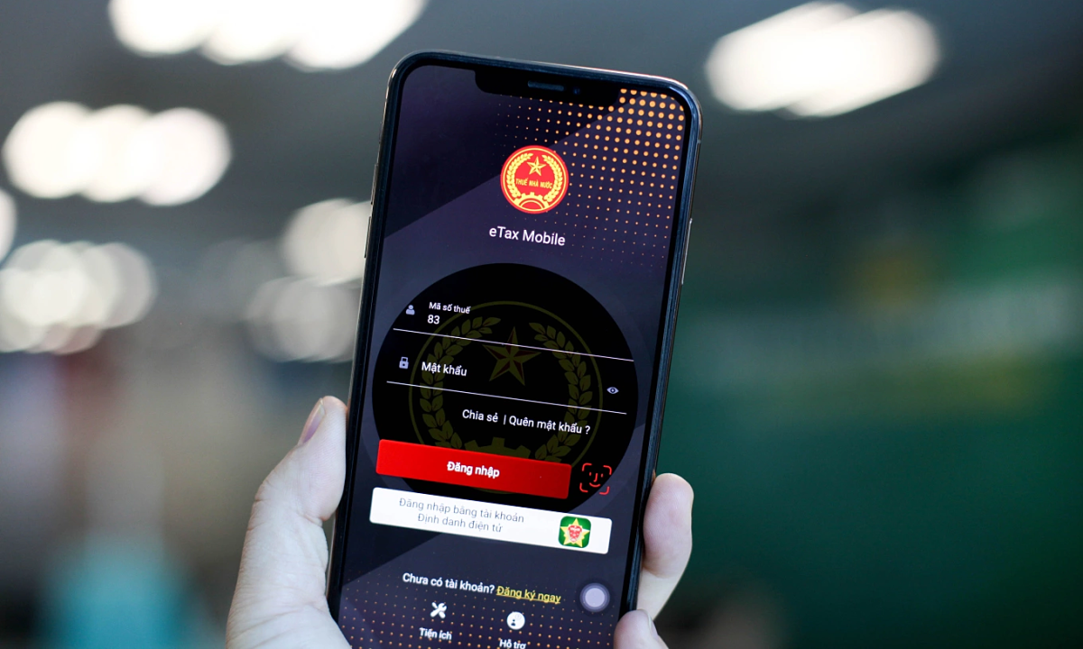 Hà Tĩnh đẩy mạnh chuyển đổi số ngành thuế, hơn 31.500 hộ kinh doanh sử dụng eTax Mobile