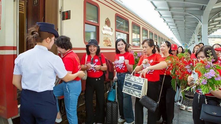 Tàu hỏa Hà Nội – Hải Phòng giảm 10% giá vé dịp hè, mở thêm cơ hội khám phá thành phố Cảng