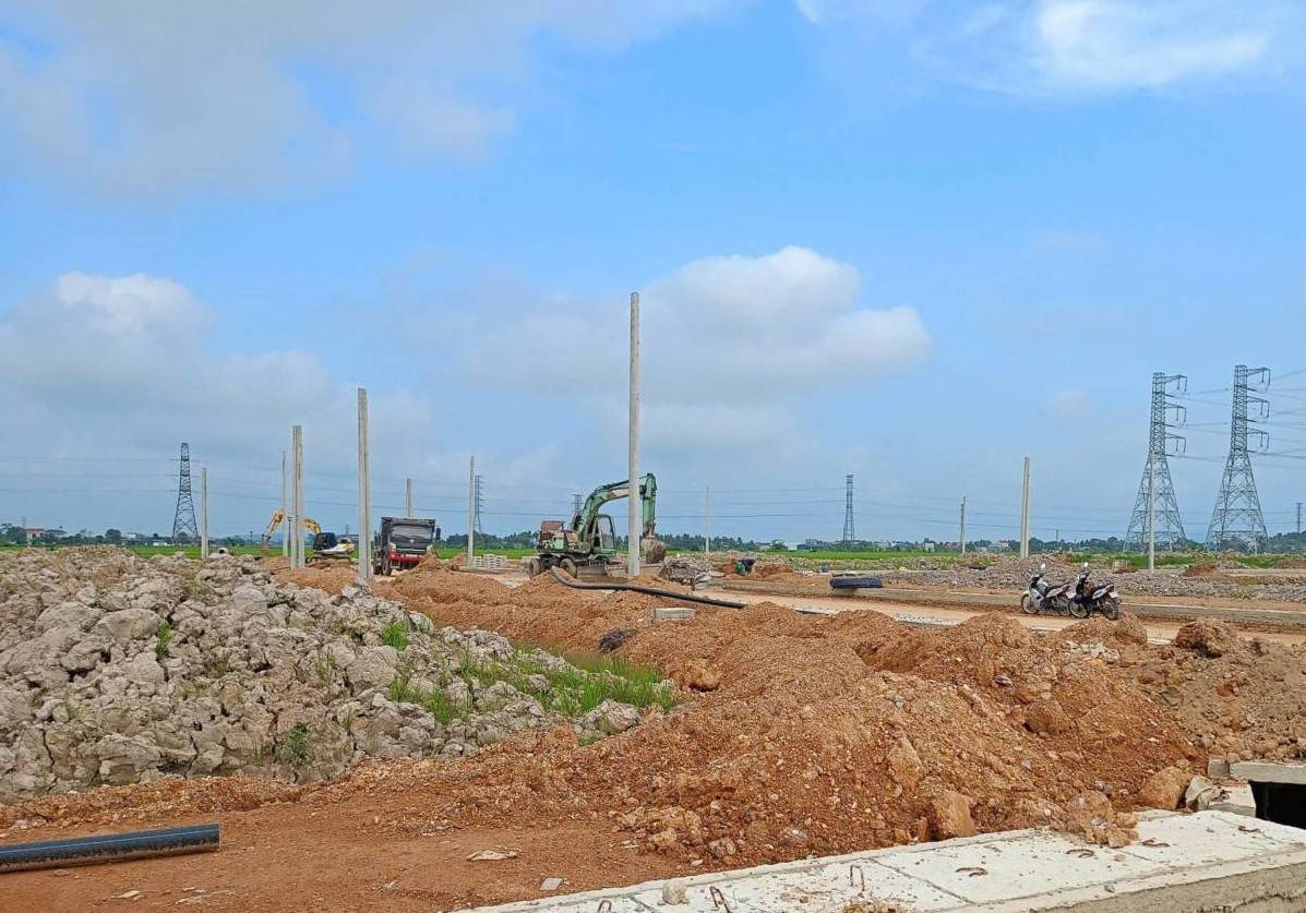 Đua tiến độ tái định cư, bàn giao mặt bằng cho đường sắt tốc độ cao Bắc - Nam