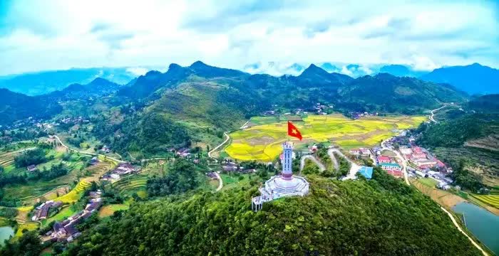 Tuyên Quang: Lũng Cú đẩy mạnh chuyển đổi số, mở hướng phát triển mới cho du lịch vùng cực Bắc