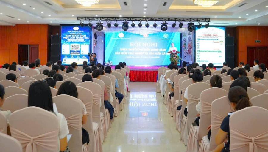 Nghệ An tổ chức Hội nghị tuyên truyền, phổ biến chính sách BHTN, BHXH cho doanh nghiệp nhằm nâng cao nhận thức, trách nhiệm của người sử dụng lao động đối với người lao động