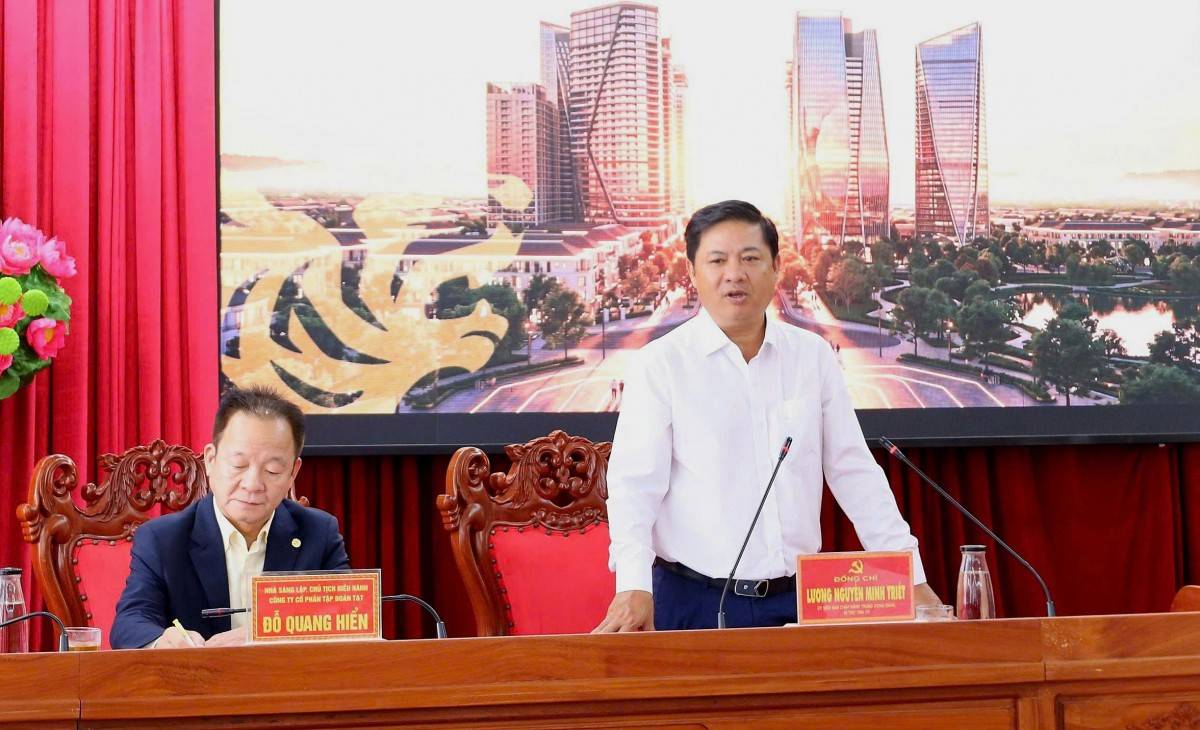 Ông Lương Nguyễn Minh Triết, Bí thư Tỉnh ủy Đắk Lắk đánh giá cao sự quan tâm, thiện chí của T&T Group trong việc nghiên cứu, tìm hiểu cơ hội đầu tư vào địa bàn tỉnh.