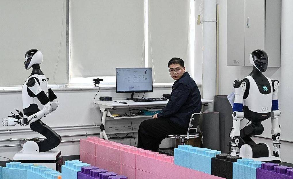 Đằng sau sự thật Trung Quốc xóa bỏ 12.200 chương trình đào tạo và bài học lớn cho giáo dục Việt Nam