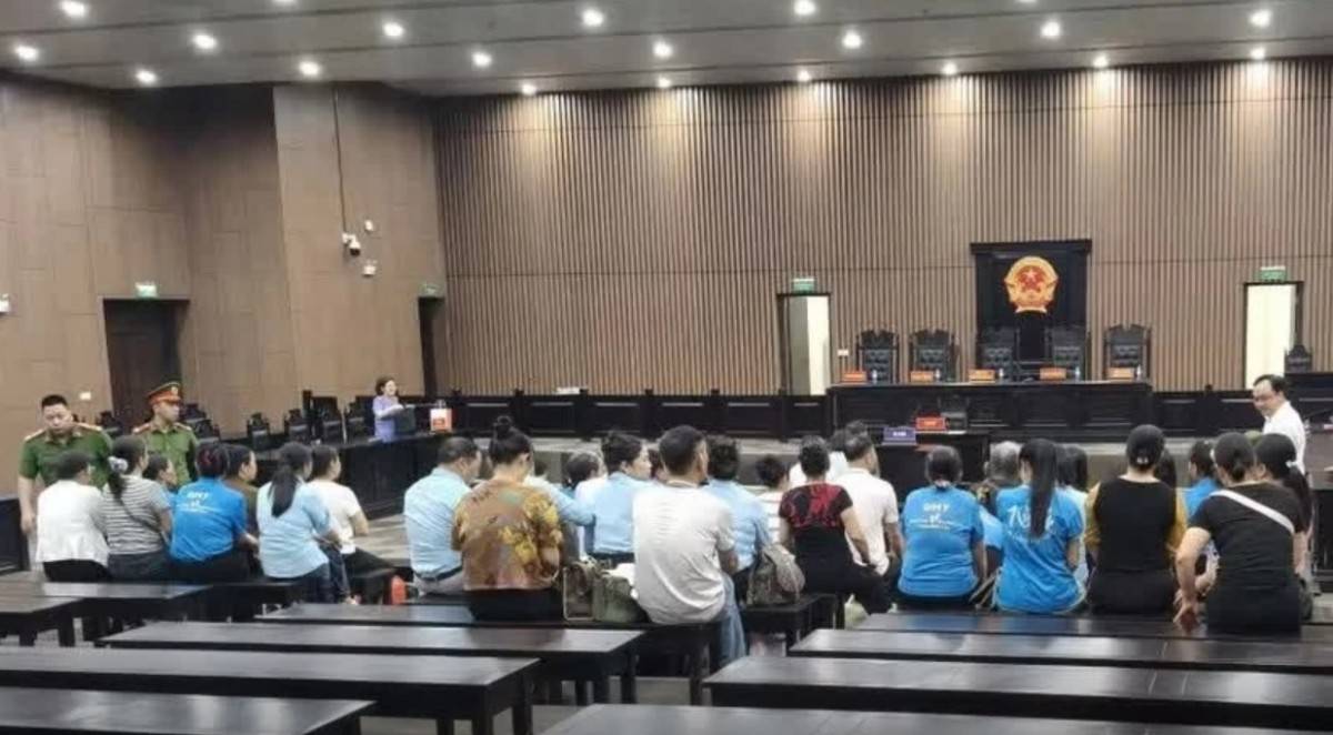 Quang cảnh phiên xét xử tại Tòa án nhân dân TP. Hà Nội.