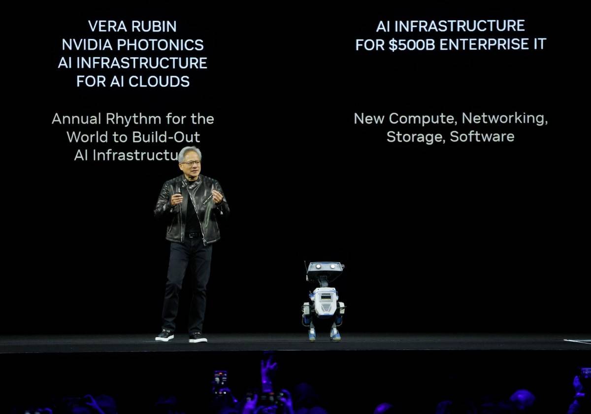 Jensen Huang nhiều lần nhấn mạnh rằng AI sẽ trở thành hạ tầng thiết yếu như điện và Internet. Khi AI phát triển, chip không còn là linh kiện điện tử mà trở thành nền tảng của nền kinh tế số.