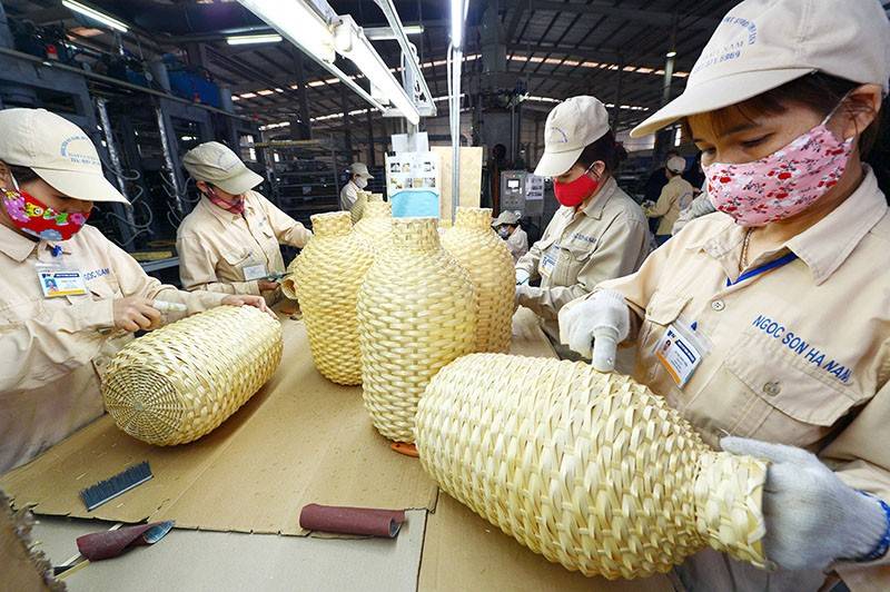 VCCI kiến nghị 11 giải pháp đột phá tháo gỡ điểm nghẽn cho doanh nghiệp nhỏ và vừa