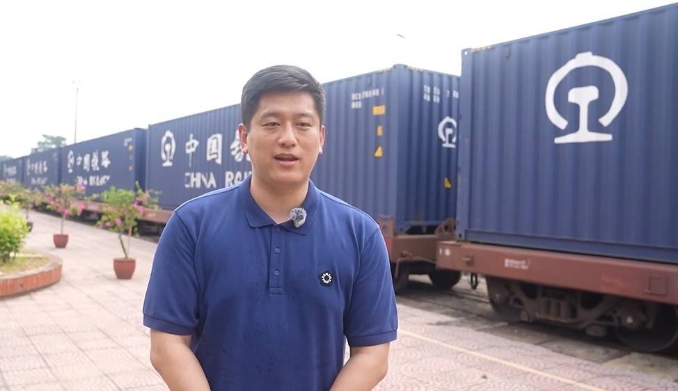 Ông Hạ Vĩ Tuấn, Tổng Giám đốc Công ty TNHH New Silk Road Supply Chain Việt Nam.