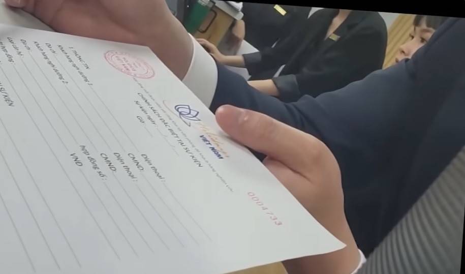 Bộ Công an khuyến cáo người dân cần tìm hiểu kỹ thông tin doanh nghiệp, dự án và nội dung hợp đồng trước khi giao dịch; không tin vào các lời quảng cáo cam kết lợi nhuận, nghỉ dưỡng trọn đời hoặc ưu đãi “chỉ có hôm nay”; tuyệt đối không chuyển tiền, đặt cọc khi chưa xác minh đầy đủ thông tin.