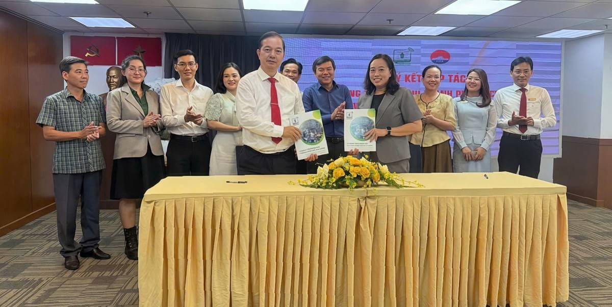 Trung tâm Báo chí TP. Hồ Chí Minh và Học viện Cán bộ TP. Hồ Chí Minh chính thức ký kết thỏa thuận hợp tác về phối hợp đào tạo, nghiên cứu khoa học và tư vấn chính sách. 
