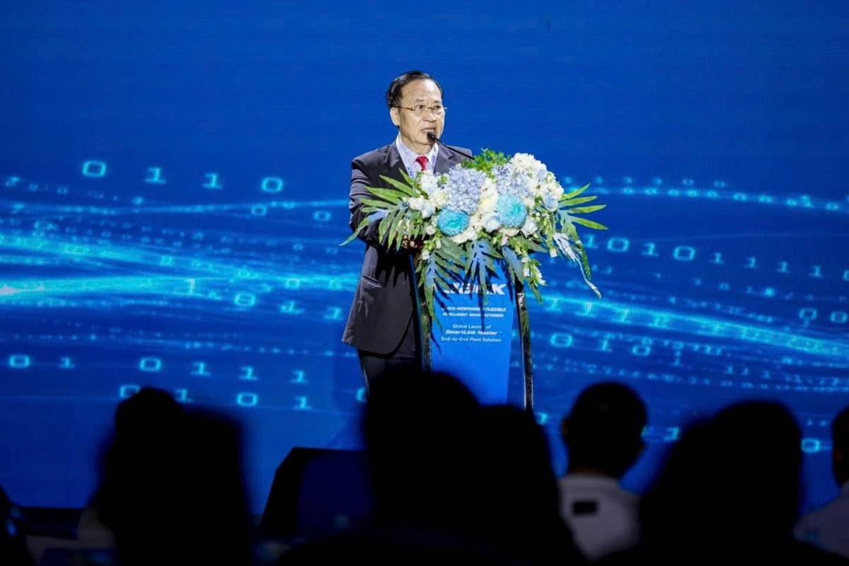 Ngành dệt may Việt Nam tăng tốc chuyển đổi thông minh: AI và dữ liệu trở thành động lực tăng trưởng mới