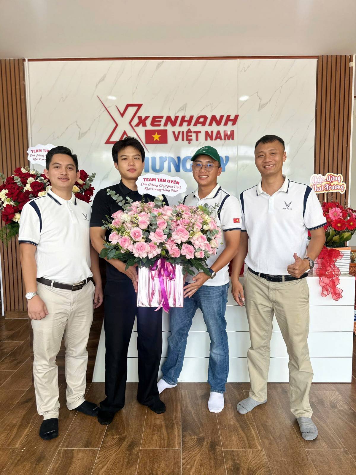 Công ty TNHH TMDV Hưng Hy hợp tác cùng Xe Nhanh Việt Nam, mở rộng hệ sinh thái xe điện