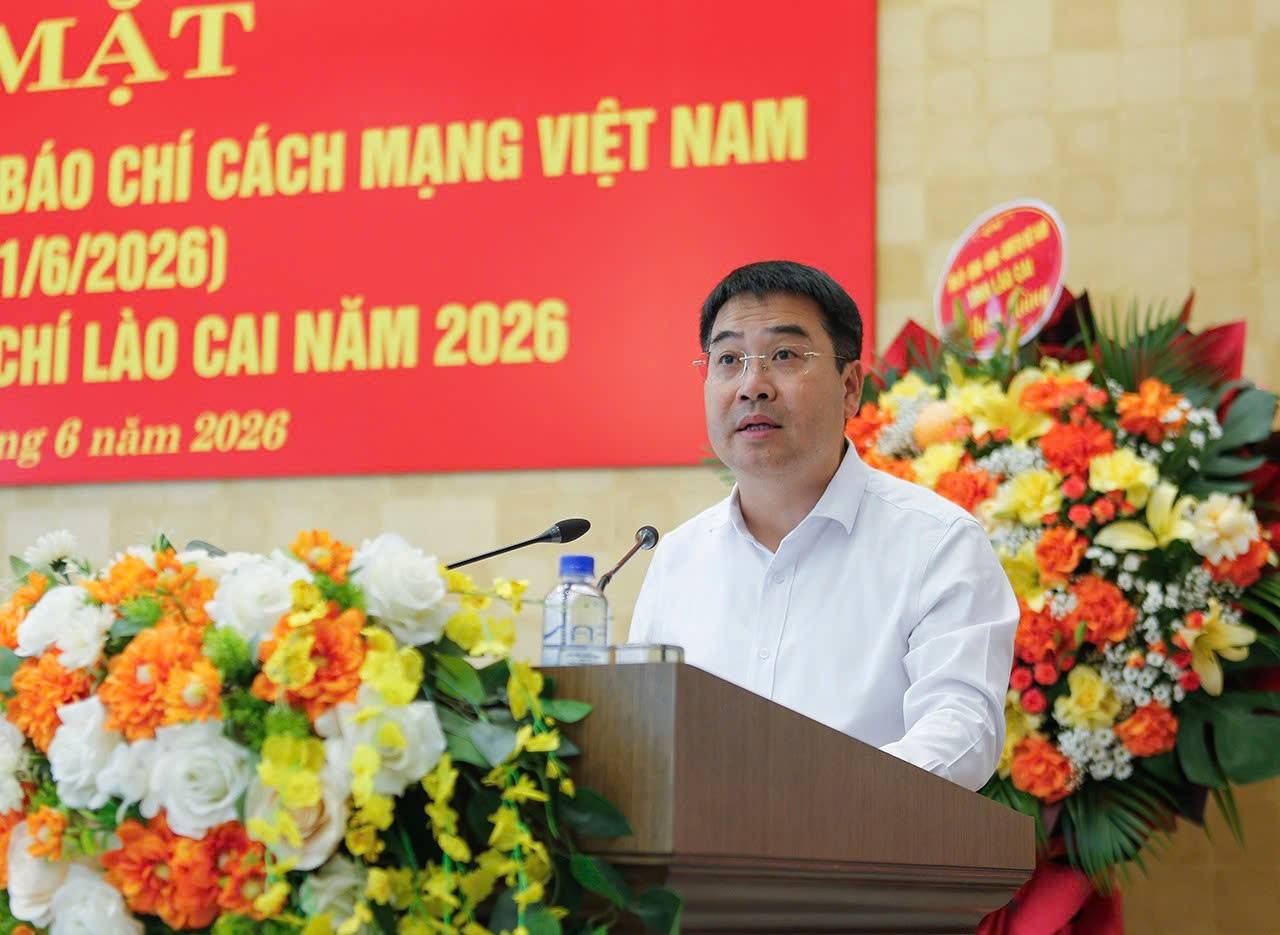 Nguyễn Tuấn Anh - Phó Bí thư Tỉnh ủy, Chủ tịch UBND tỉnh phát biểu tại buổi gặp mặt
