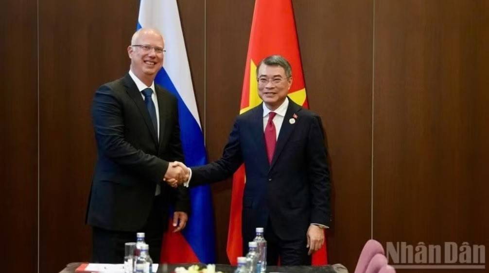 Thủ tướng Chính phủ Lê Minh Hưng tiếp Tổng Giám đốc Quỹ Đầu tư trực tiếp Nga Kirill Dmitriev. (Ảnh: XUÂN HƯNG)