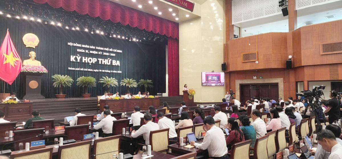 Đại biểu HĐND TP.HCM thảo luận cơ chế thúc đẩy khoa học công nghệ