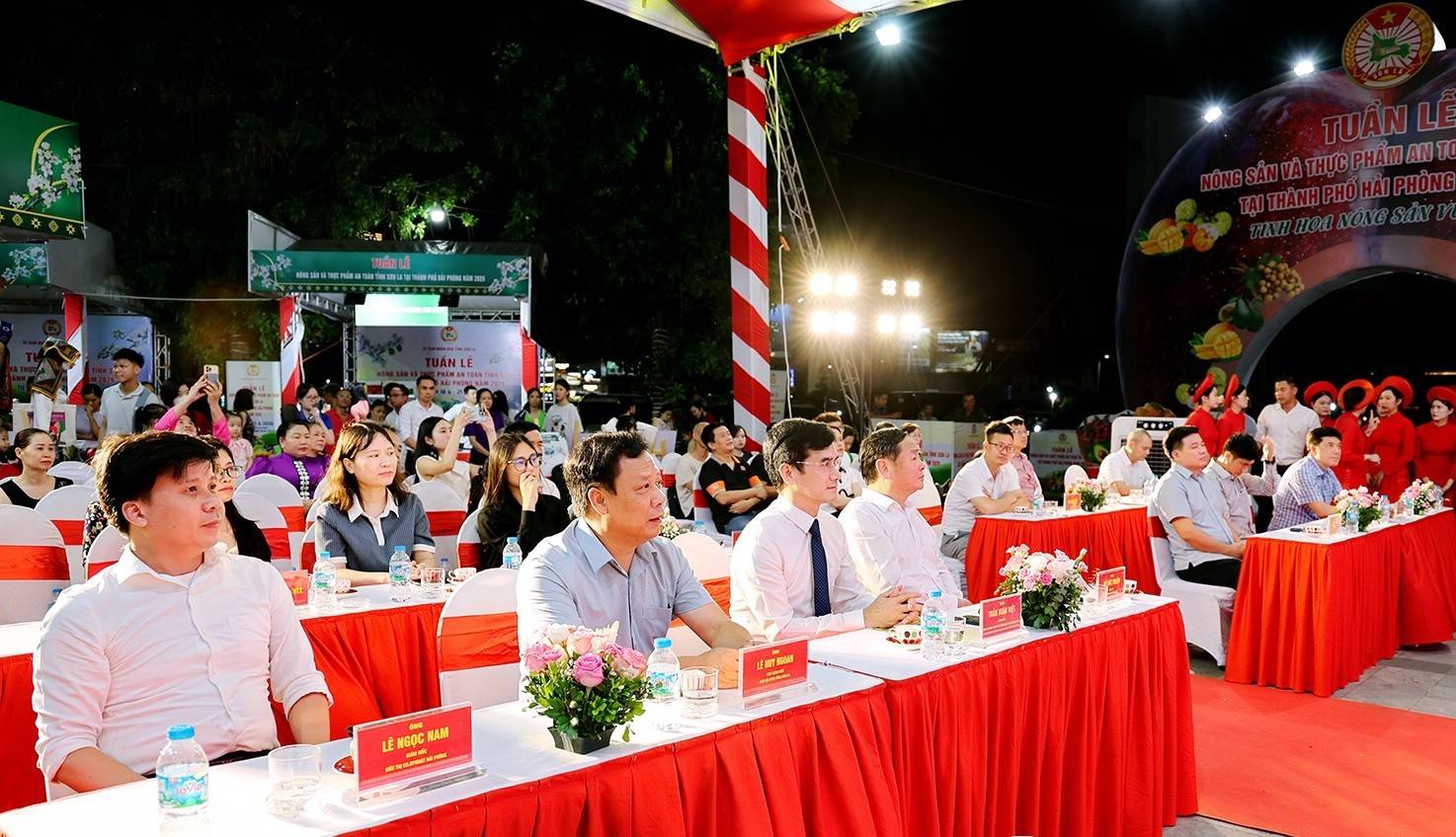 Các đại biểu tham dự