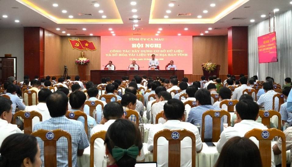 công tác xây dựng cơ sở dữ liệu số và số hóa tài liệu trên địa bàn tỉnh Cà Mau