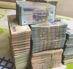 Thu ngân sách vượt 56% dự toán nhưng giải ngân đầu tư công còn chậm