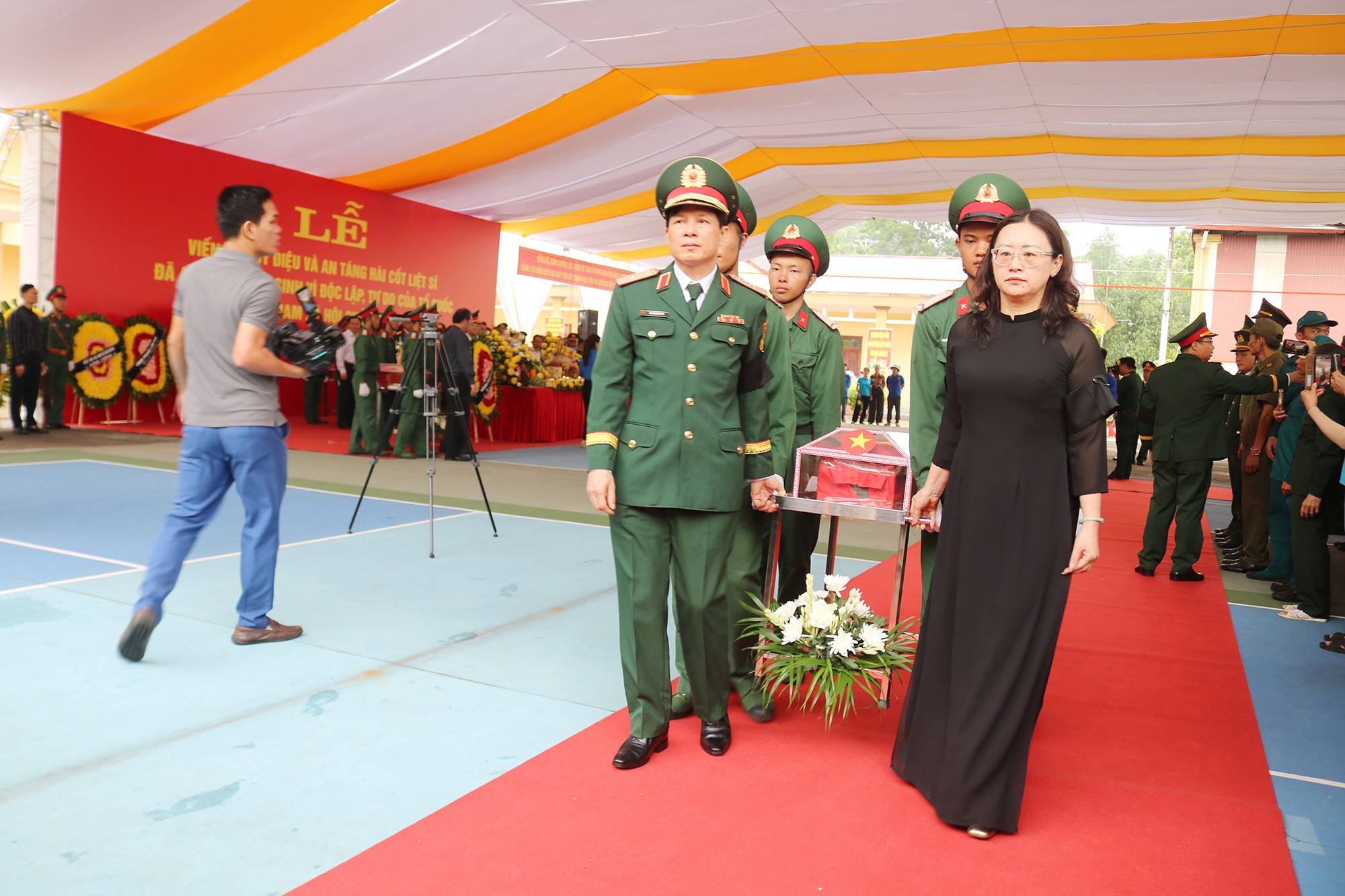 Lào Cai truy điệu, an táng 9 hài cốt liệt sĩ hy sinh bảo vệ biên giới phía Bắc