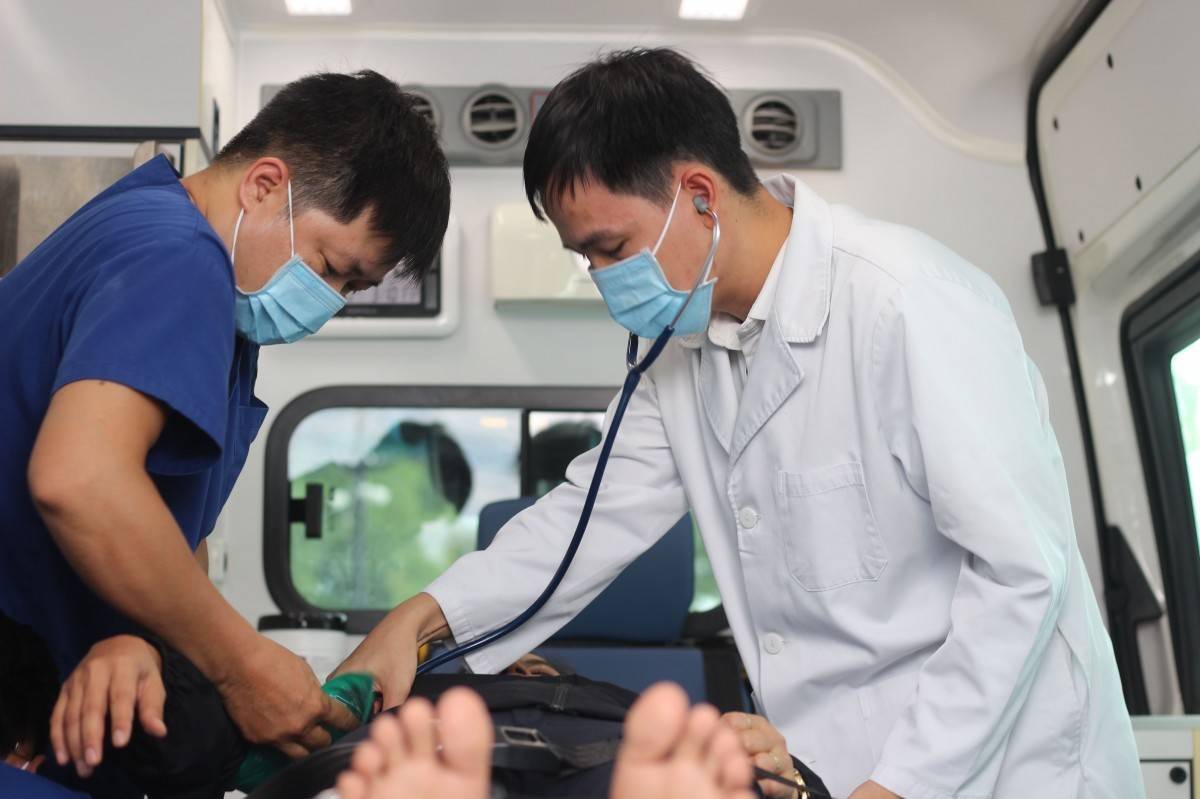 Vinmec Phú Quốc cứu sống cụ bà 92 tuổi mắc nhiễm khuẩn huyết, suy hô hấp cấp nguy kịch