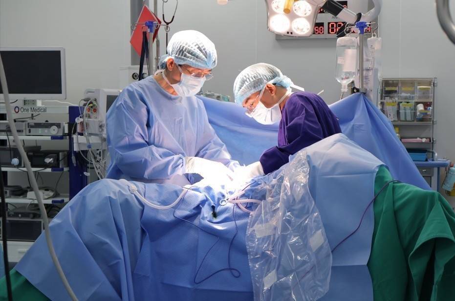 Bị ung thư xâm lấn bàng quang, người đàn ông 61 tuổi thoát cửa tử nhờ chiến lược điều trị khác thường