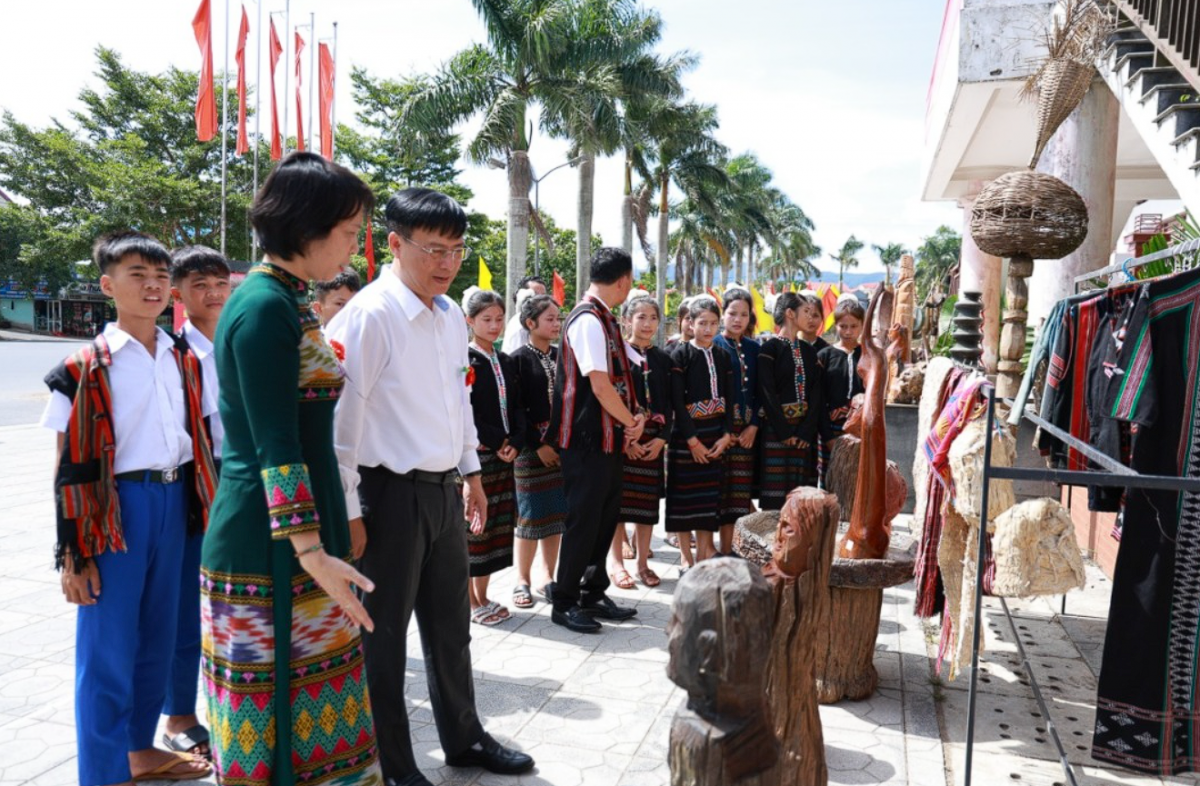 Quảng Trị: Khe Sanh tọa đàm ôn lại truyền thống 80 năm đồng bào Vân Kiều, Pa Cô mang họ Hồ