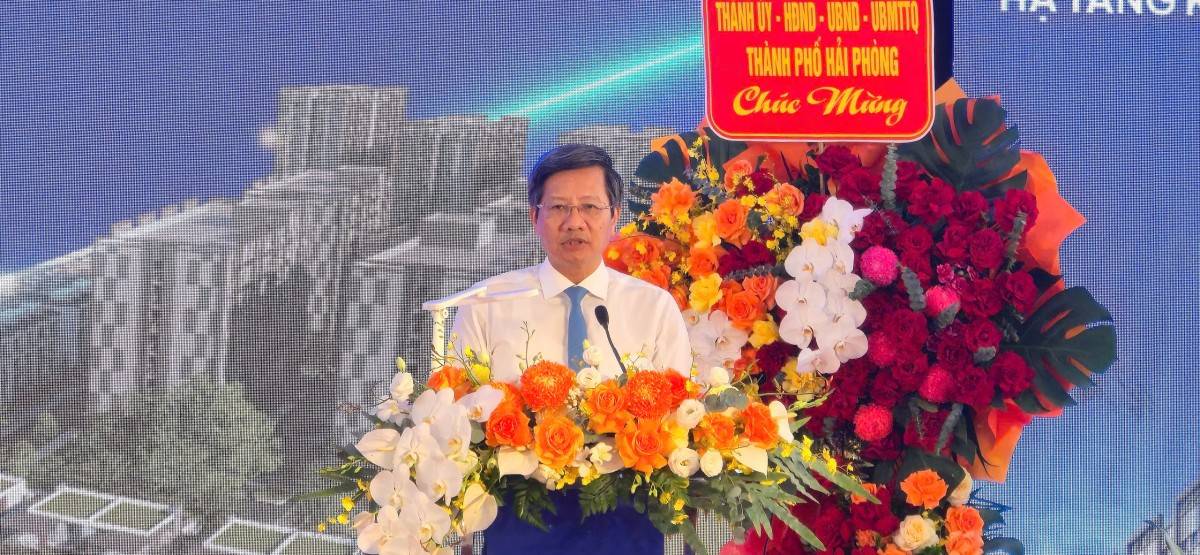 Lê Anh Quân giữ chức Phó Chủ tịch Thường trực UBND thành phố phát biểu
