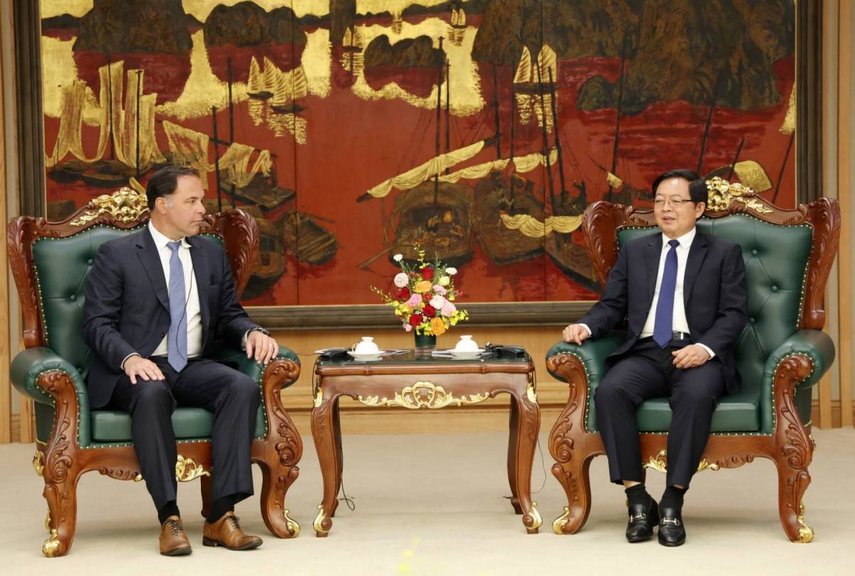 Phó Thủ tướng Hồ Quốc Dũng đánh giá cao những đóng góp của Tập đoàn Coherent đối với quá trình phát triển ngành công nghệ cao của Việt Nam trong hơn 20 năm qua - Ảnh: VGP/Gia Huy