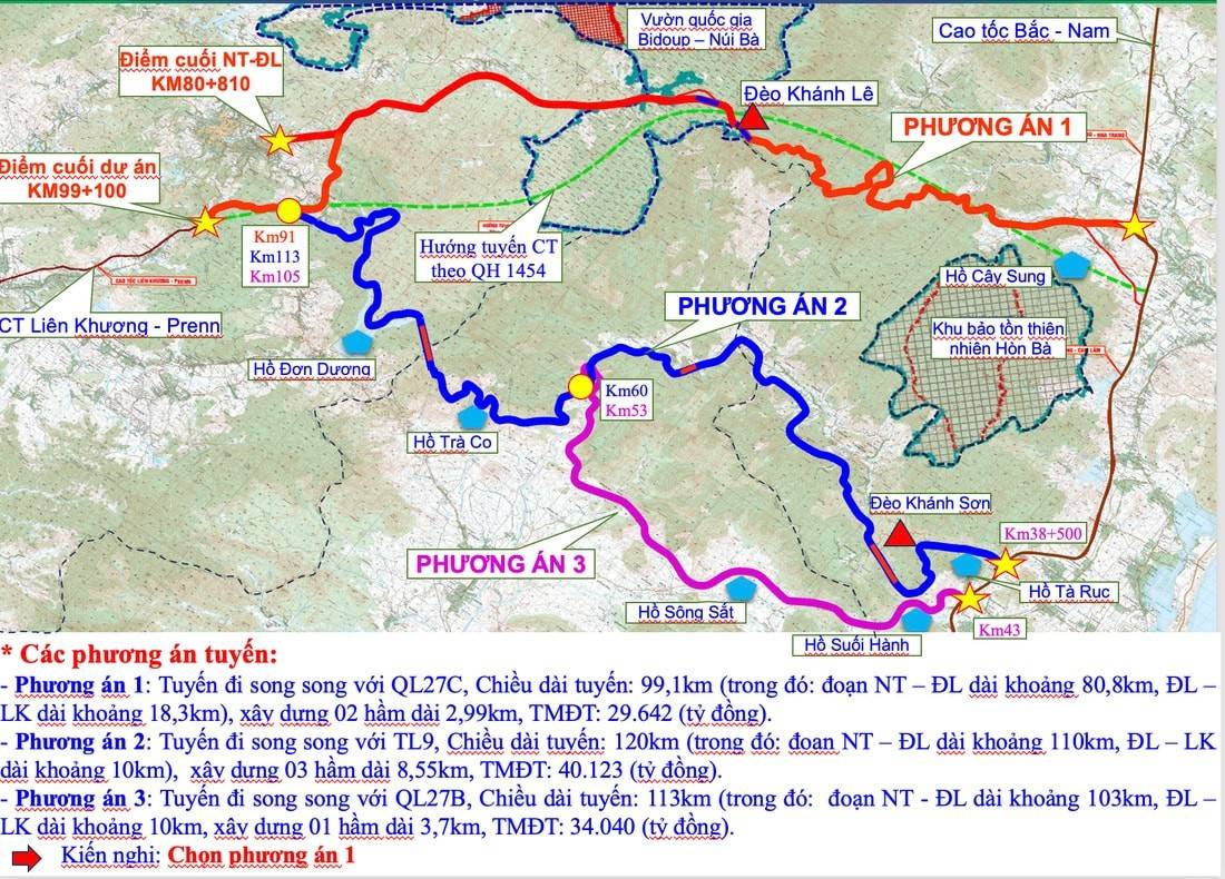Tuyến cao tốc Nha Trang - Đà Lạt có tổng chiều dài khoảng 80,8km, được quy hoạch với quy mô 4 làn xe hoàn chỉnh. Nền đường dự kiến rộng từ 22m đến 24,75m, cho phép phương tiện lưu thông an toàn qua địa hình đồi núi phức tạp. Lộ trình thực hiện dự án được xác định trong giai đoạn 2026-2030.