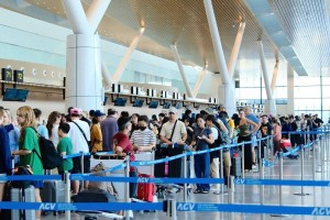 Hàng không Việt Nam đón 63,7 triệu lượt khách trong 6 tháng đầu năm 2026
